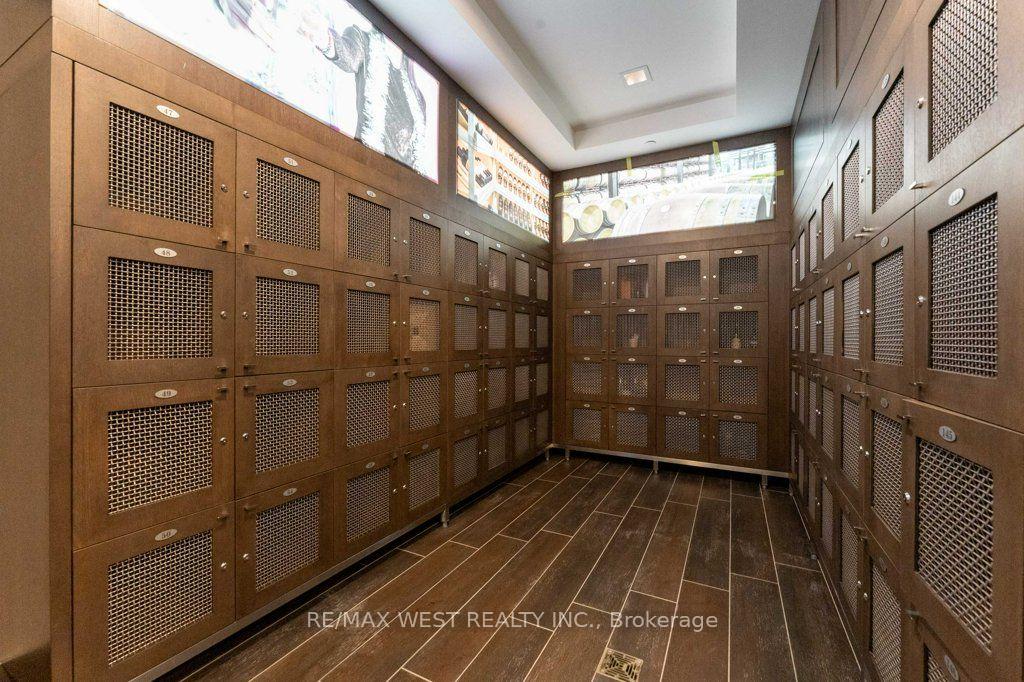 Photo 18 of Unit 3206, 20 Shore Breeze Drive, Etobicoke, Mimico — HOMEH