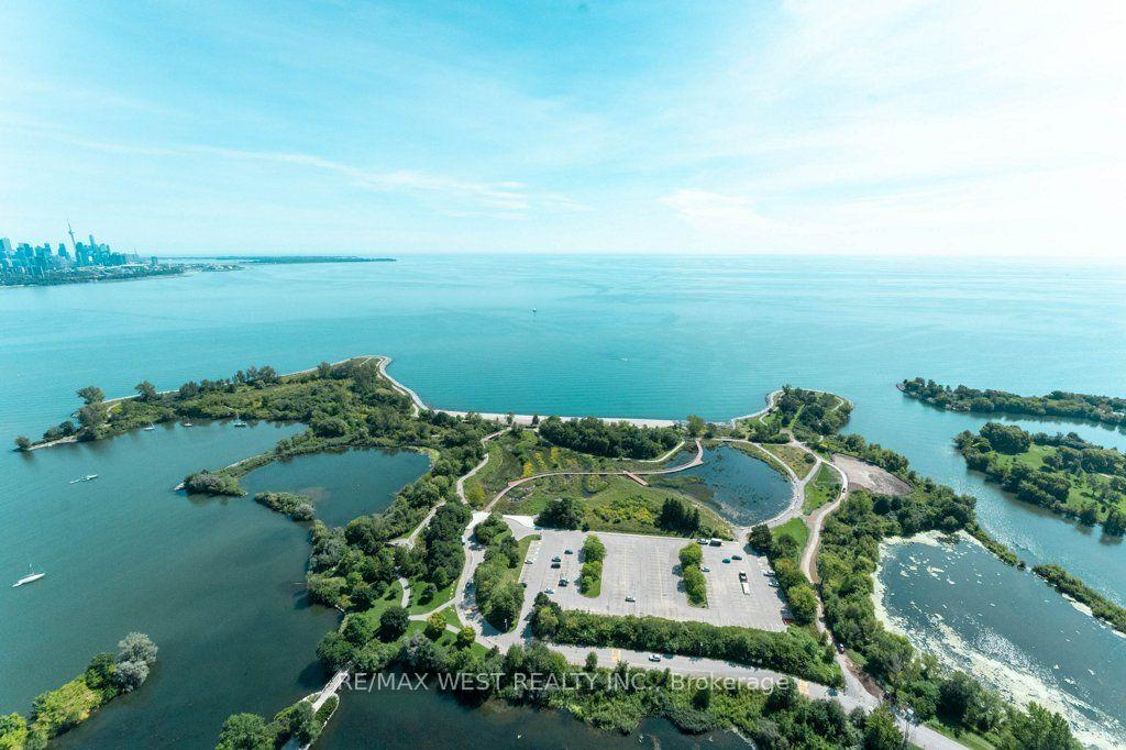 Photo 20 of Unit 3206, 20 Shore Breeze Drive, Etobicoke, Mimico — HOMEH