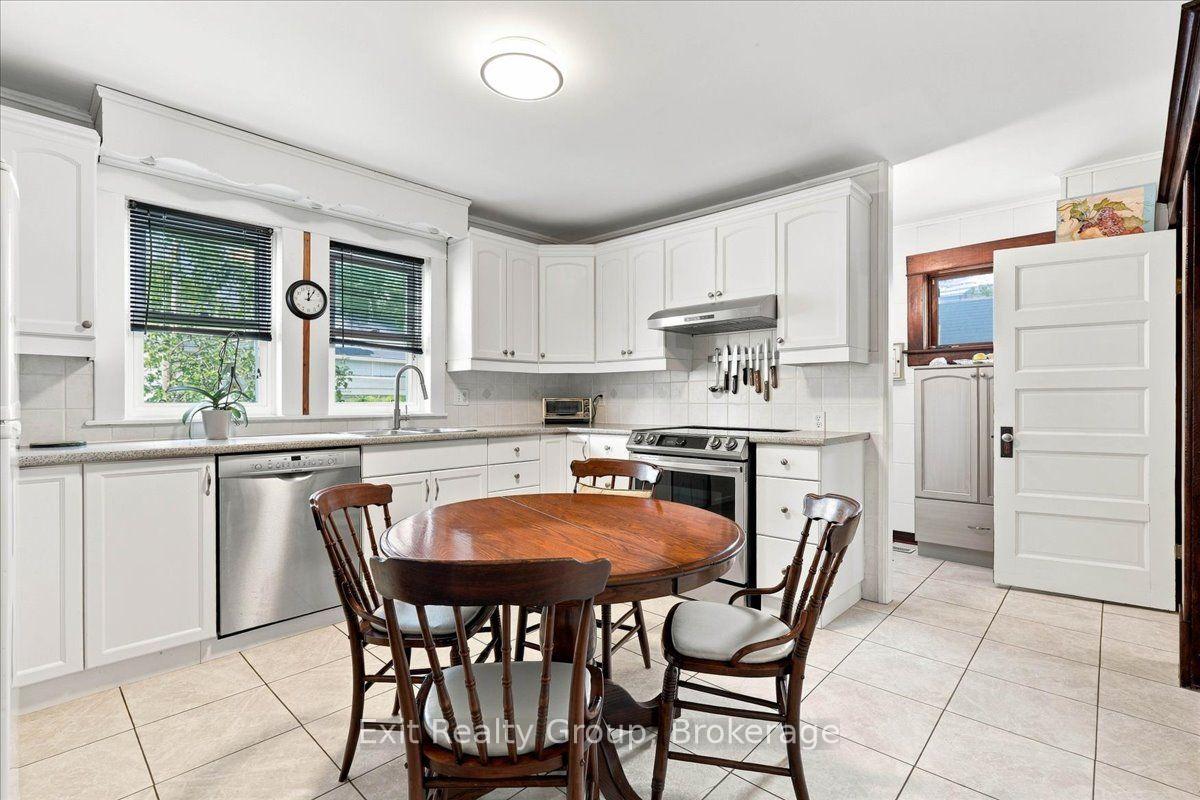 Photo 13 of 28 Lorne Avenue, Quinte West, Trenton Ward — HOMEH