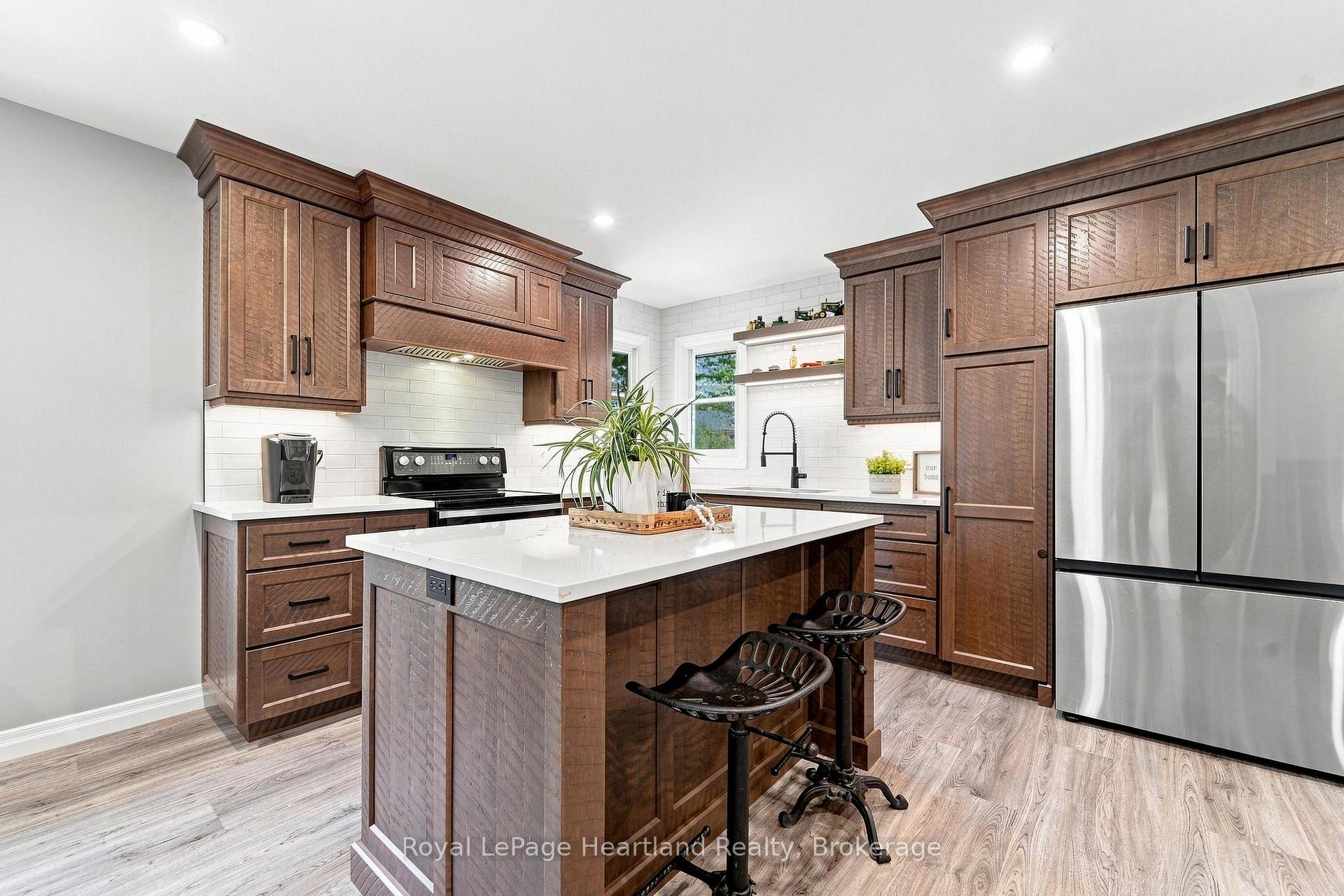 Photo 5 of 3042 Albert Street, Howick — HOMEH