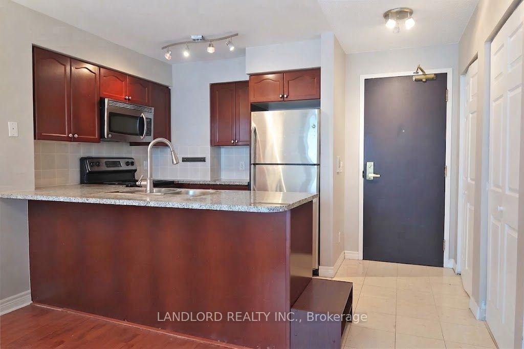 Photo 1 of Unit 1712, 51 Lower Simcoe Street, Toronto, Waterfront Communities — HOMEH