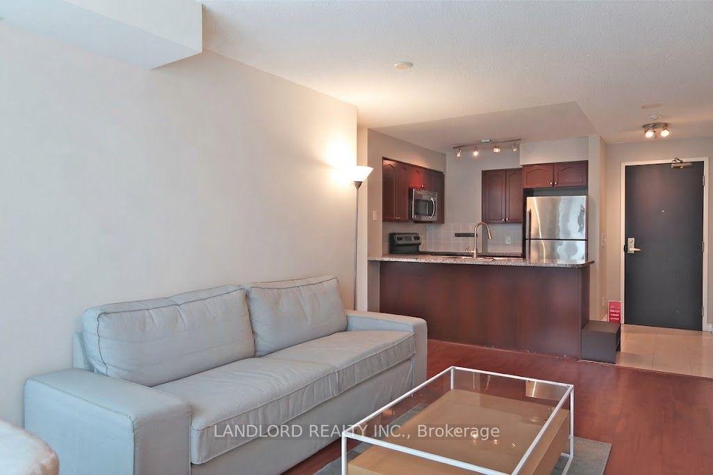 Photo 3 of Unit 1712, 51 Lower Simcoe Street, Toronto, Waterfront Communities — HOMEH