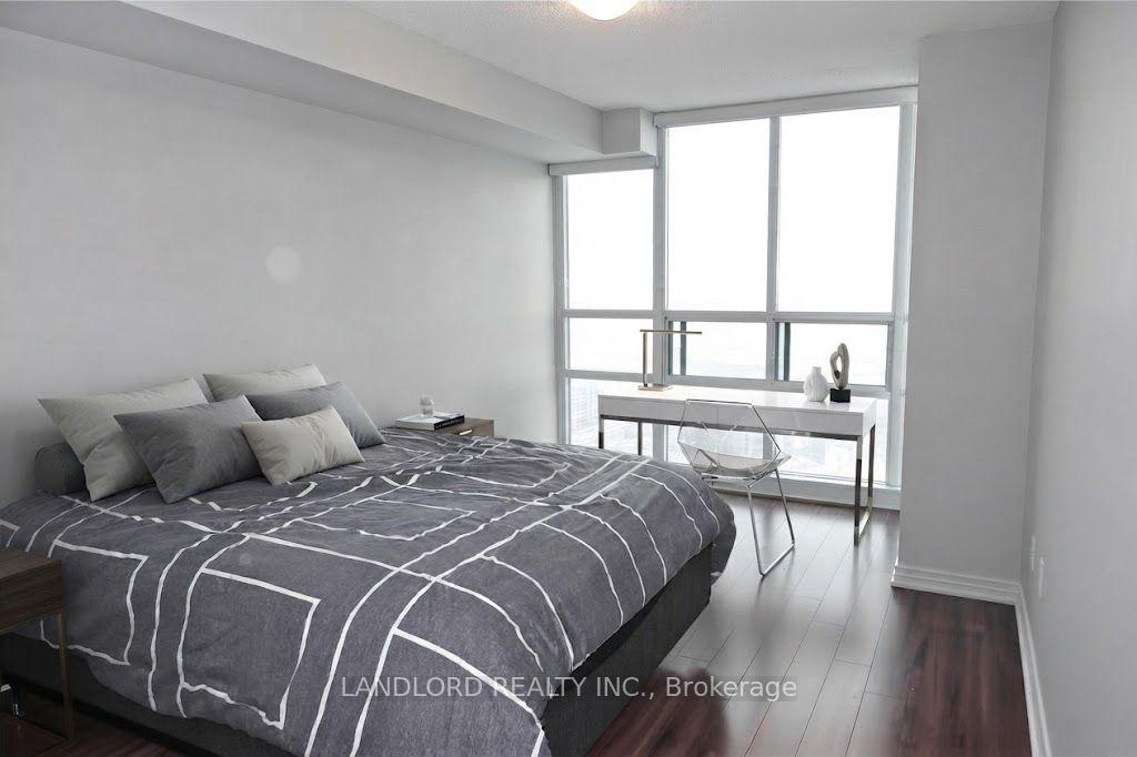 Photo 7 of Unit 1712, 51 Lower Simcoe Street, Toronto, Waterfront Communities — HOMEH