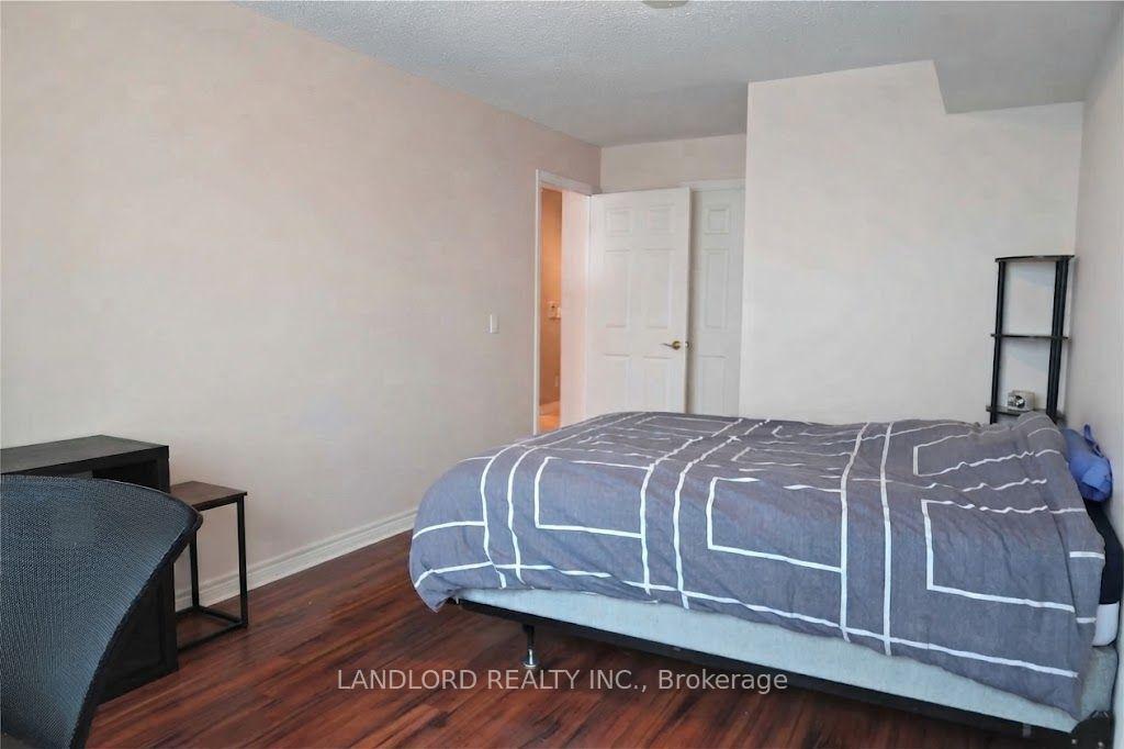 Photo 8 of Unit 1712, 51 Lower Simcoe Street, Toronto, Waterfront Communities — HOMEH
