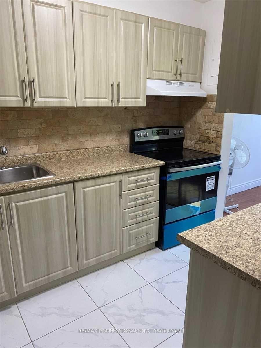 Photo 3 of Unit 310, 2245 Eglinton Avenue E, Scarborough, Ionview — HOMEH