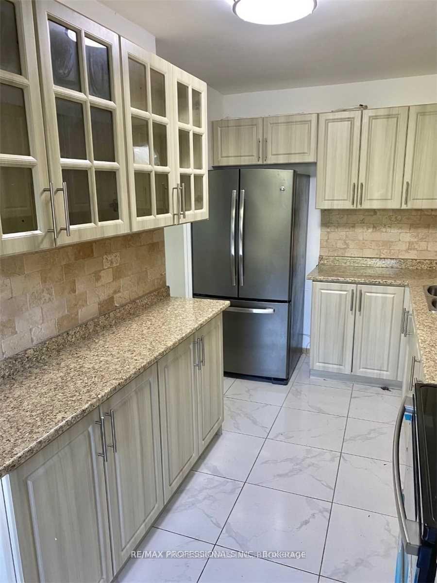 Photo 5 of Unit 310, 2245 Eglinton Avenue E, Scarborough, Ionview — HOMEH