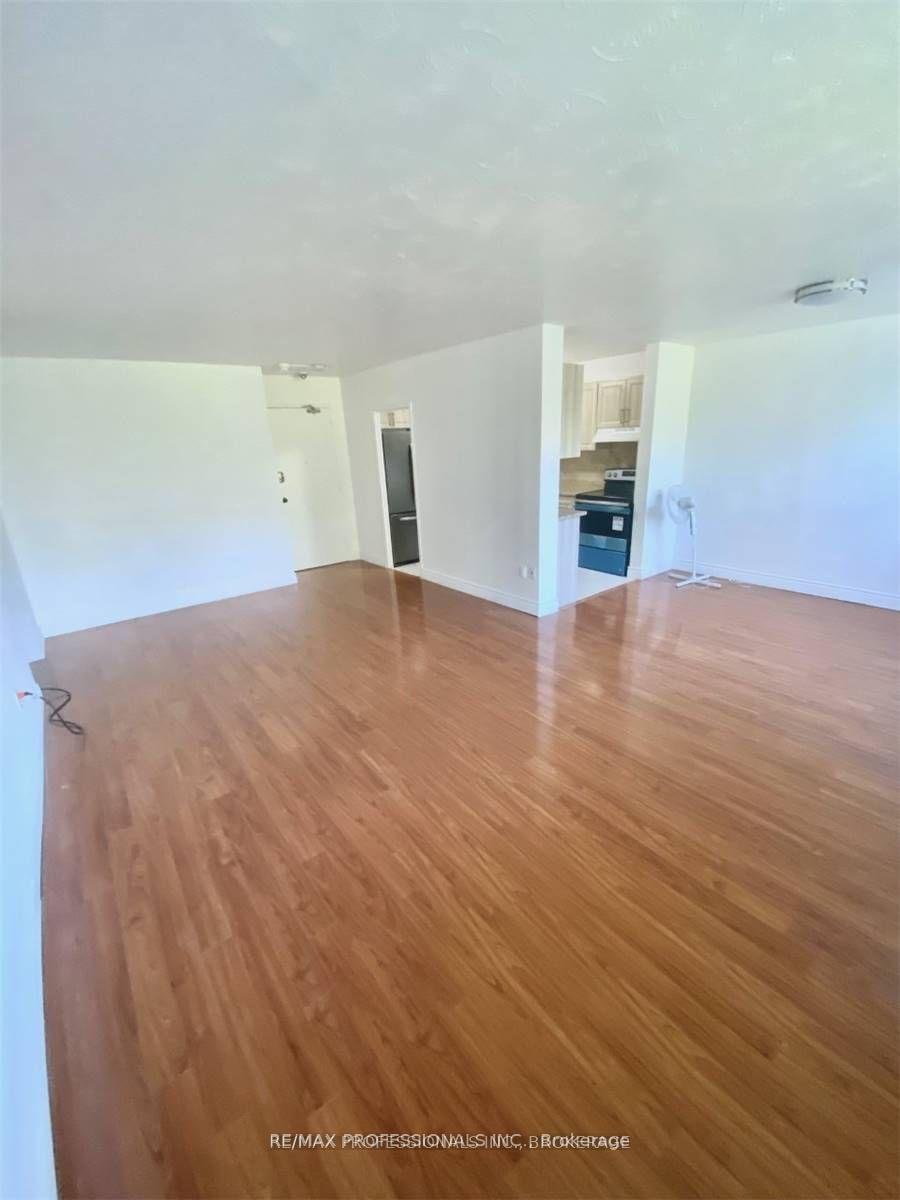 Photo 8 of Unit 310, 2245 Eglinton Avenue E, Scarborough, Ionview — HOMEH