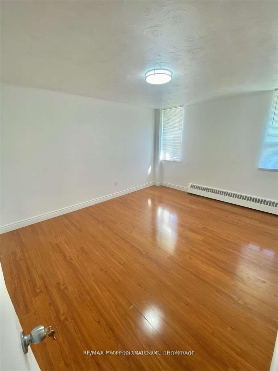 Photo 11 of Unit 310, 2245 Eglinton Avenue E, Scarborough, Ionview — HOMEH