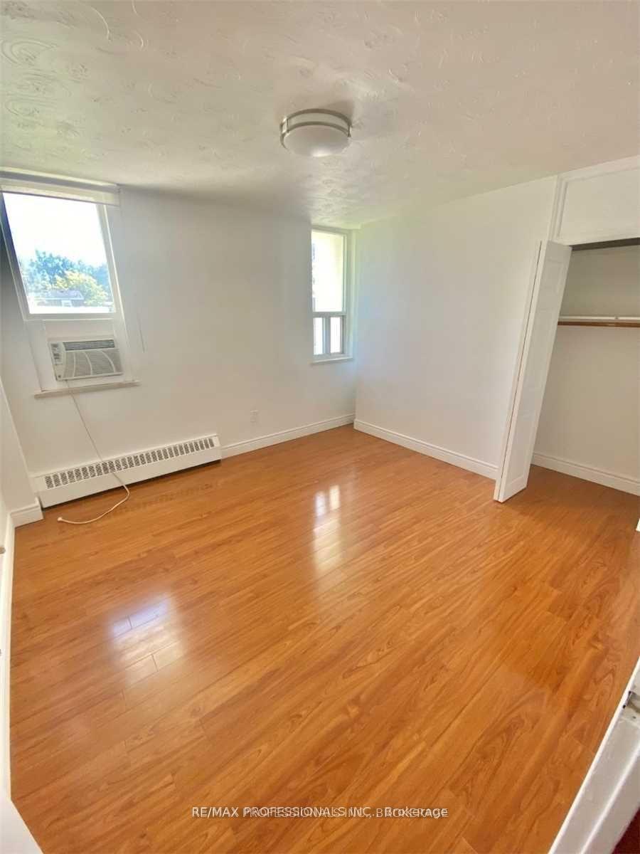 Photo 13 of Unit 310, 2245 Eglinton Avenue E, Scarborough, Ionview — HOMEH