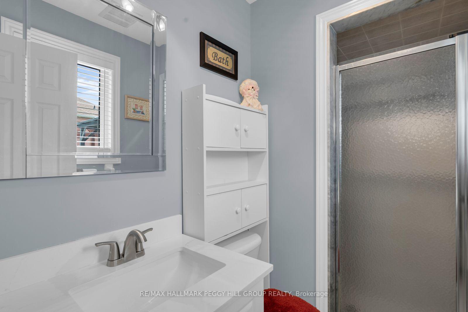 Photo 10 of 9 Stephanie Lane, Barrie, Painswick South — HOMEH