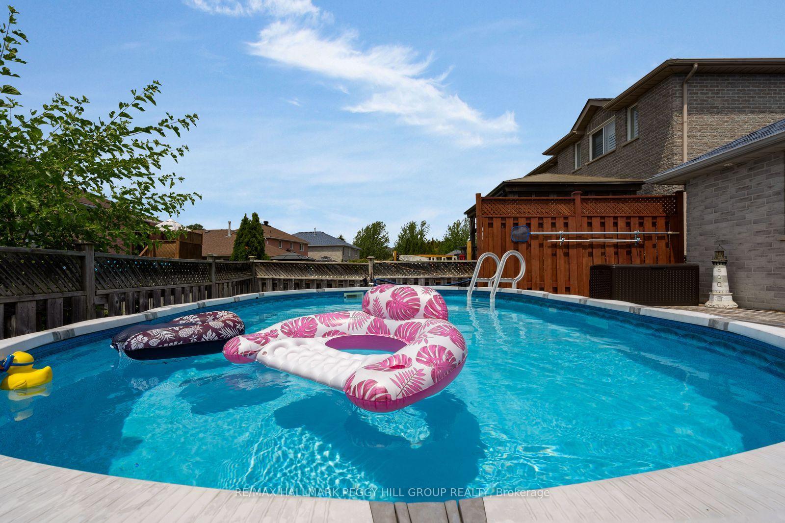 Photo 25 of 9 Stephanie Lane, Barrie, Painswick South — HOMEH