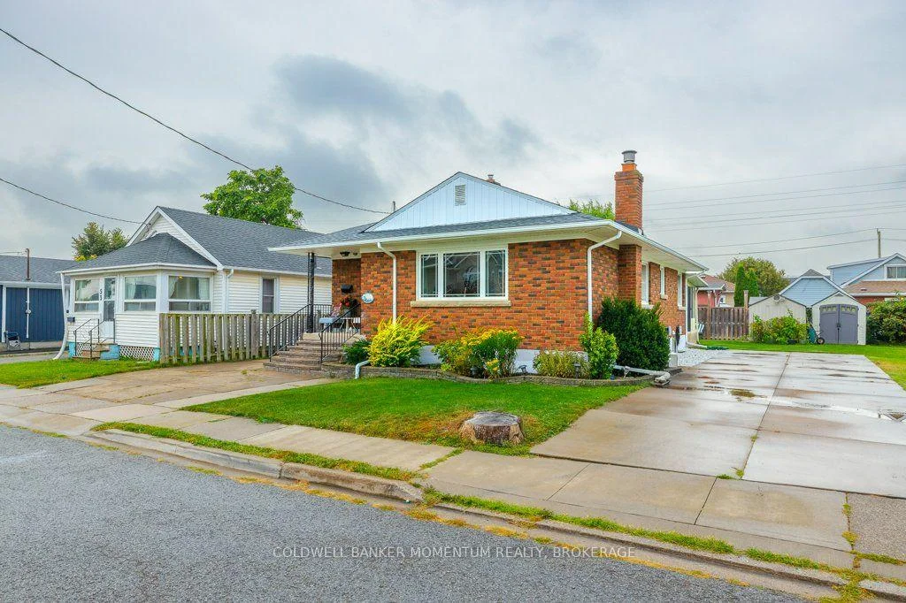 Photo of 51 Martin Street N
