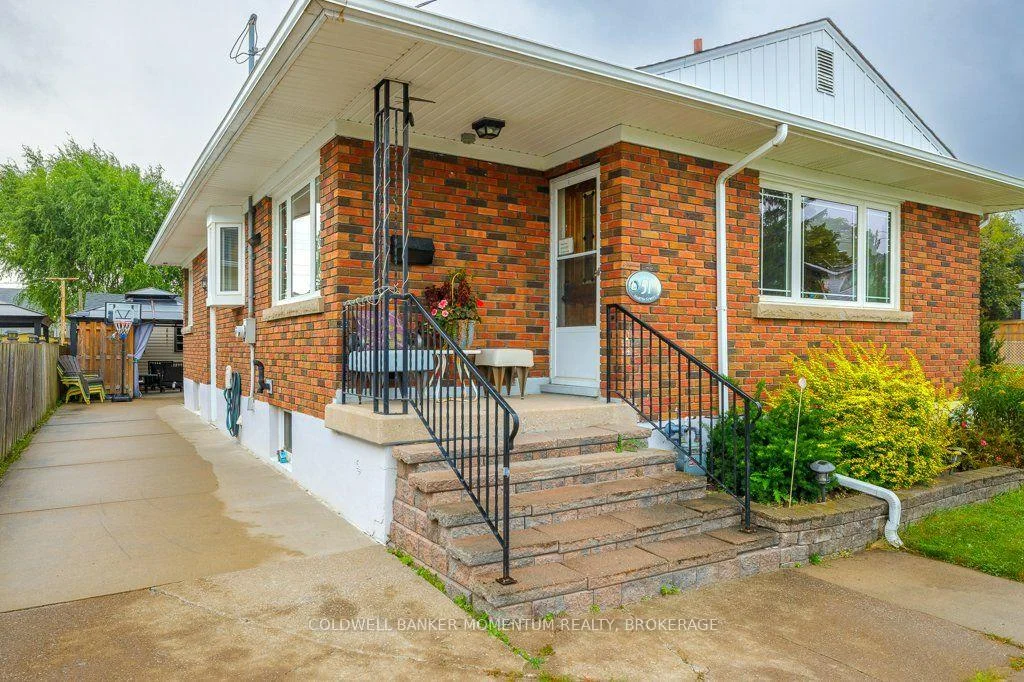 Photo 8 of 51 Martin Street N, Thorold, Thorold Downtown — HOMEH