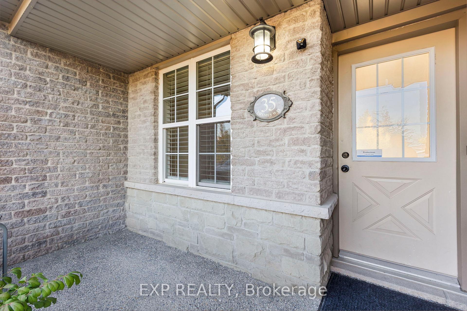 Photo 13 of 35 Thames Way, Hamilton, Mount Hope — HOMEH