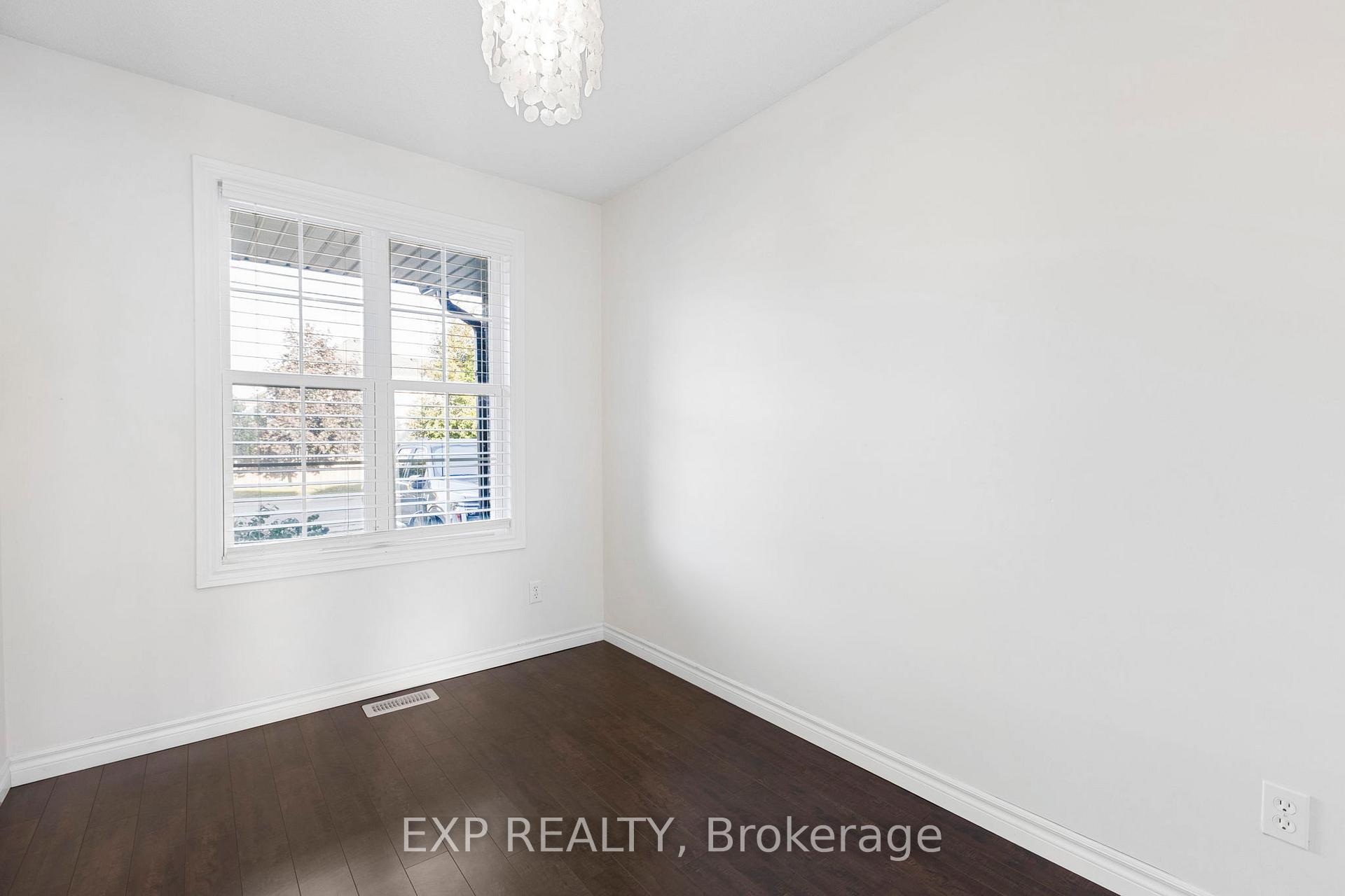 Photo 24 of 35 Thames Way, Hamilton, Mount Hope — HOMEH