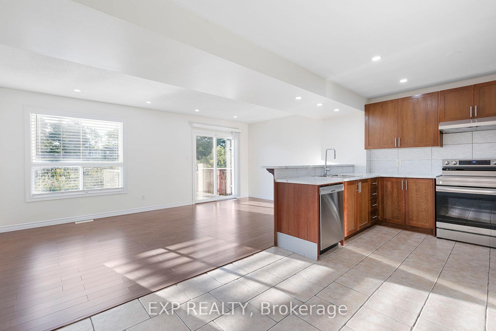 Photo 41 of 35 Thames Way, Hamilton, Mount Hope — HOMEH