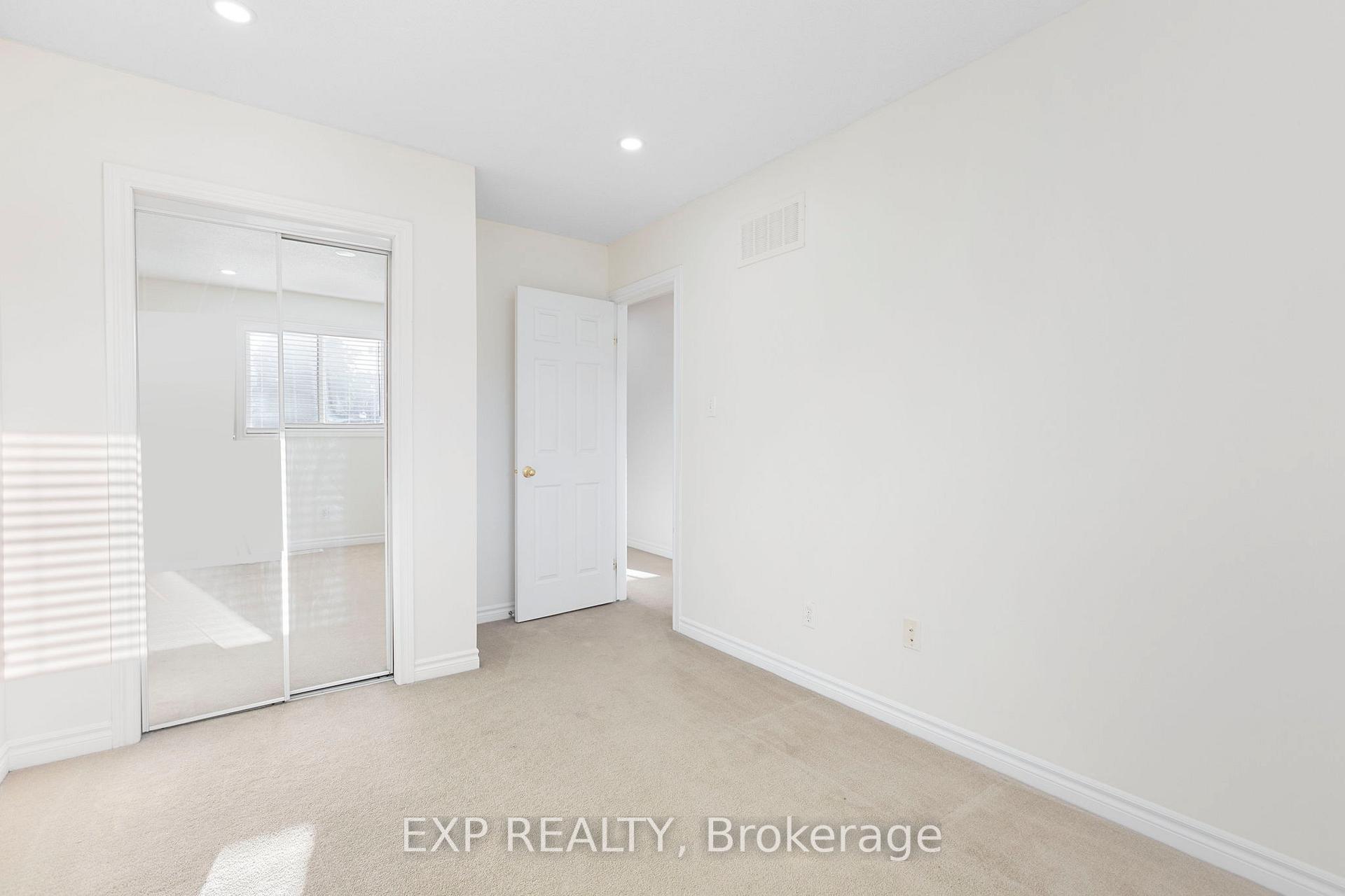Photo 53 of 35 Thames Way, Hamilton, Mount Hope — HOMEH