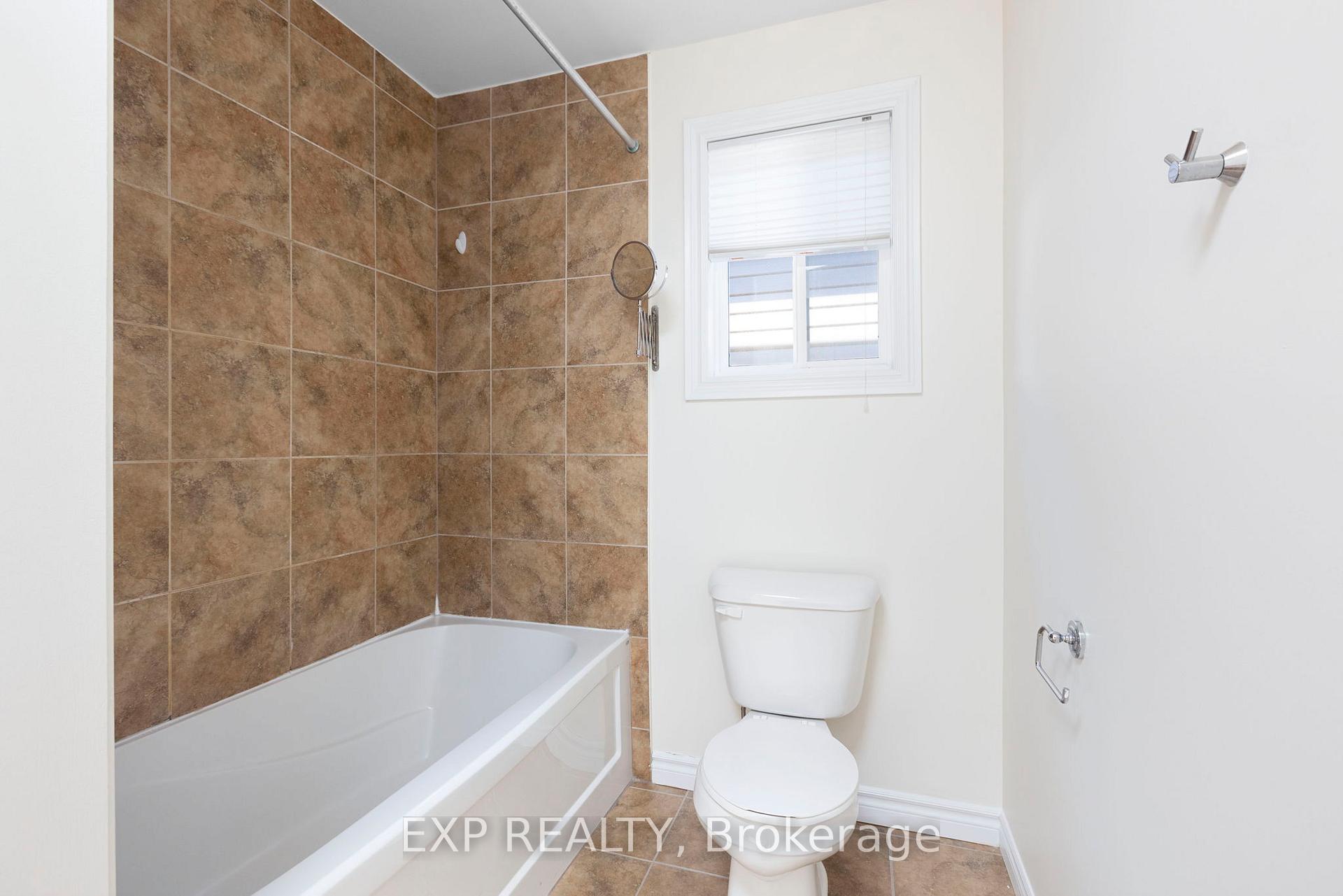Photo 57 of 35 Thames Way, Hamilton, Mount Hope — HOMEH