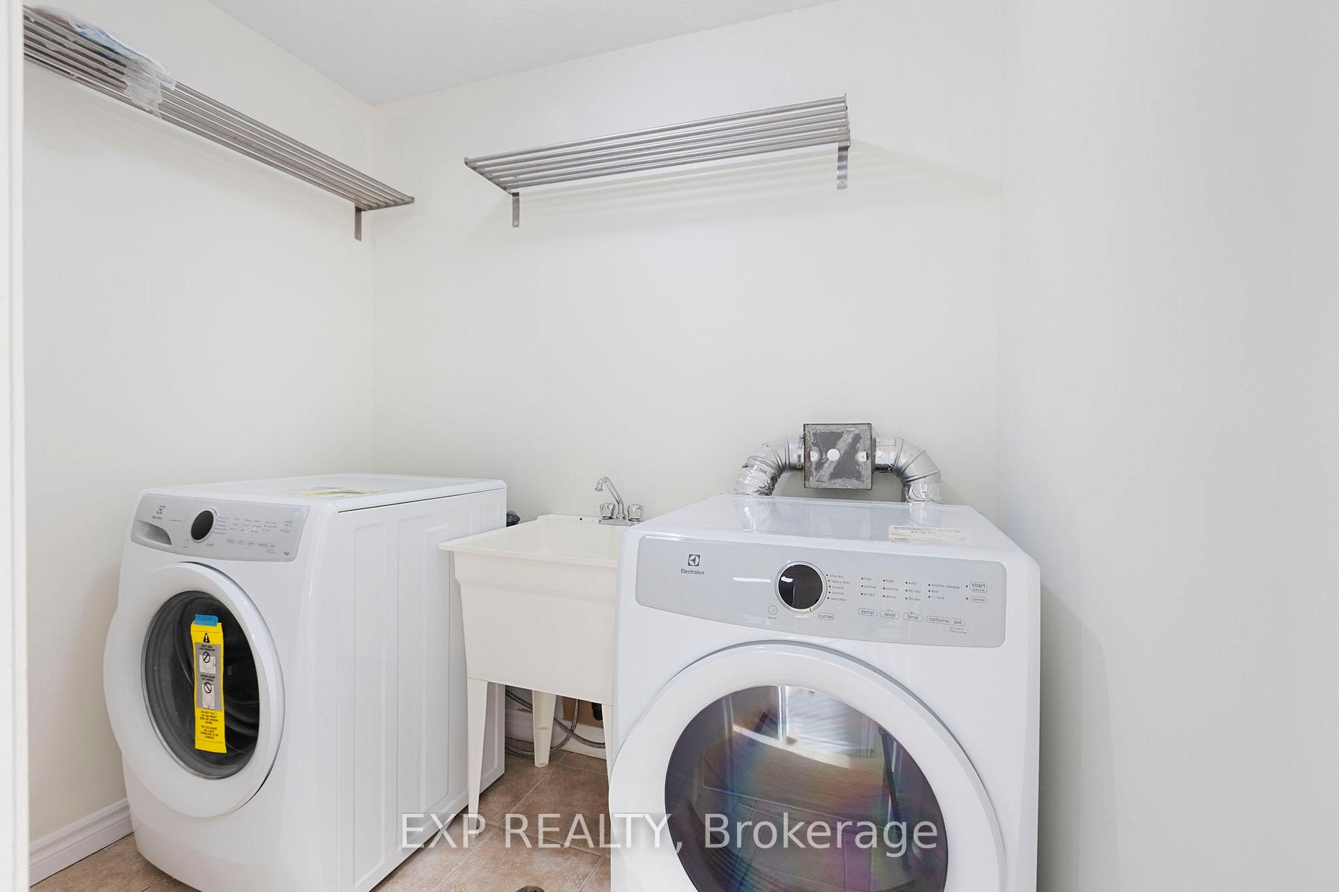 Photo 71 of 35 Thames Way, Hamilton, Mount Hope — HOMEH