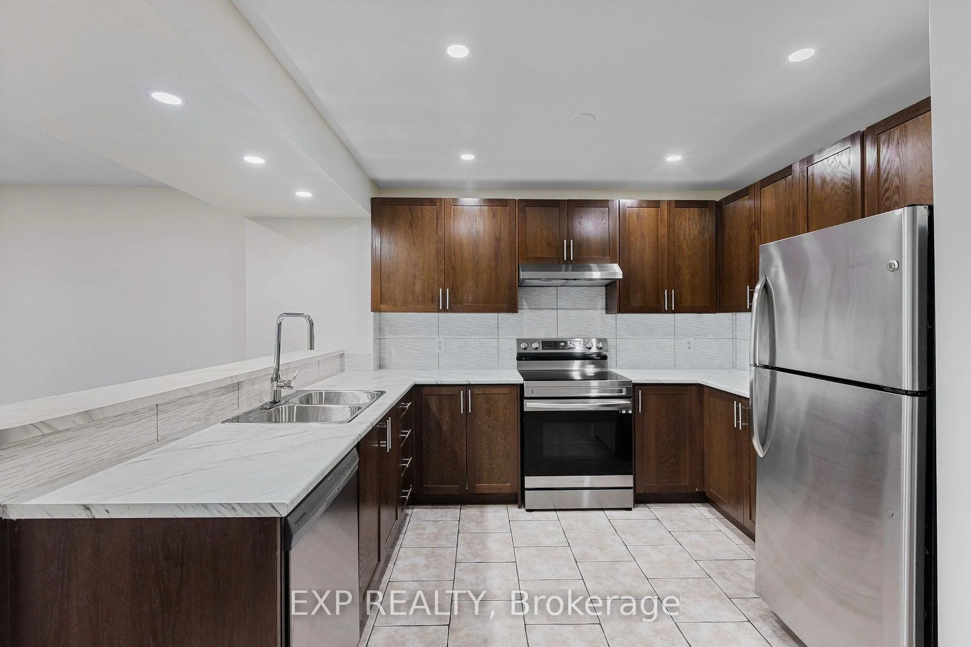 Photo 34 of 35 Thames Way, Hamilton, Mount Hope — HOMEH