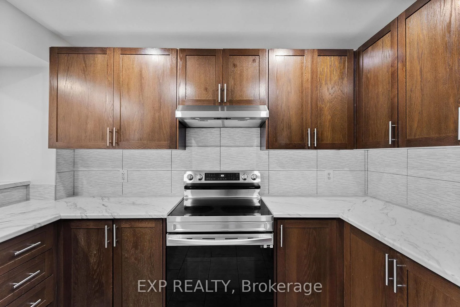Photo 37 of 35 Thames Way, Hamilton, Mount Hope — HOMEH