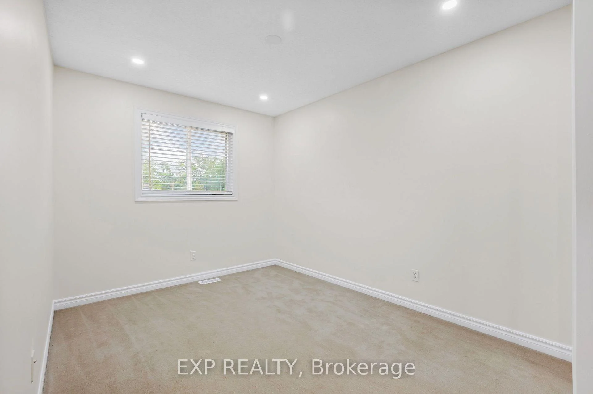 Photo 50 of 35 Thames Way, Hamilton, Mount Hope — HOMEH
