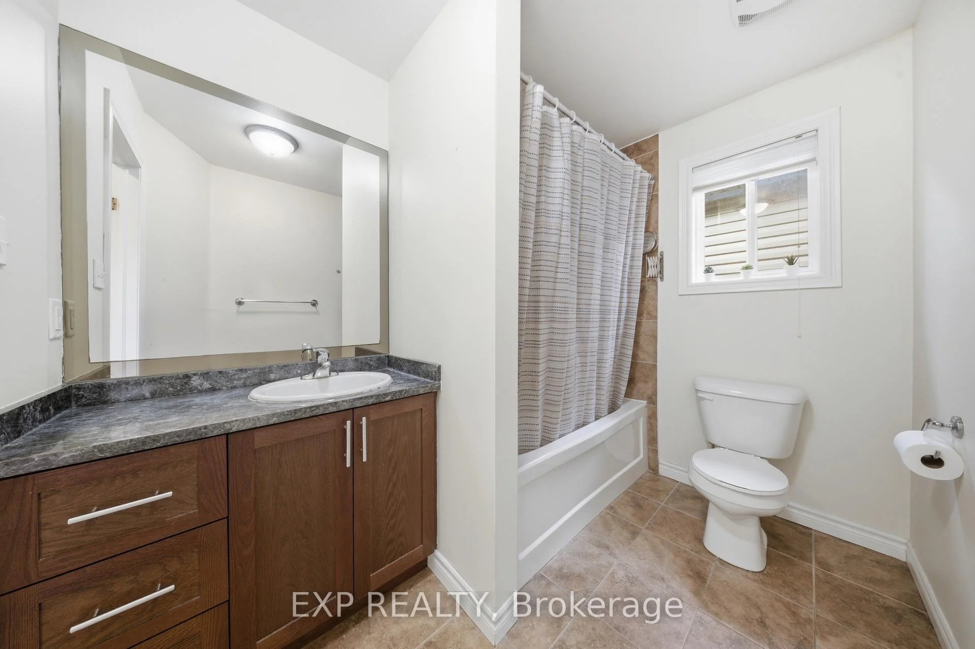 Photo 58 of 35 Thames Way, Hamilton, Mount Hope — HOMEH