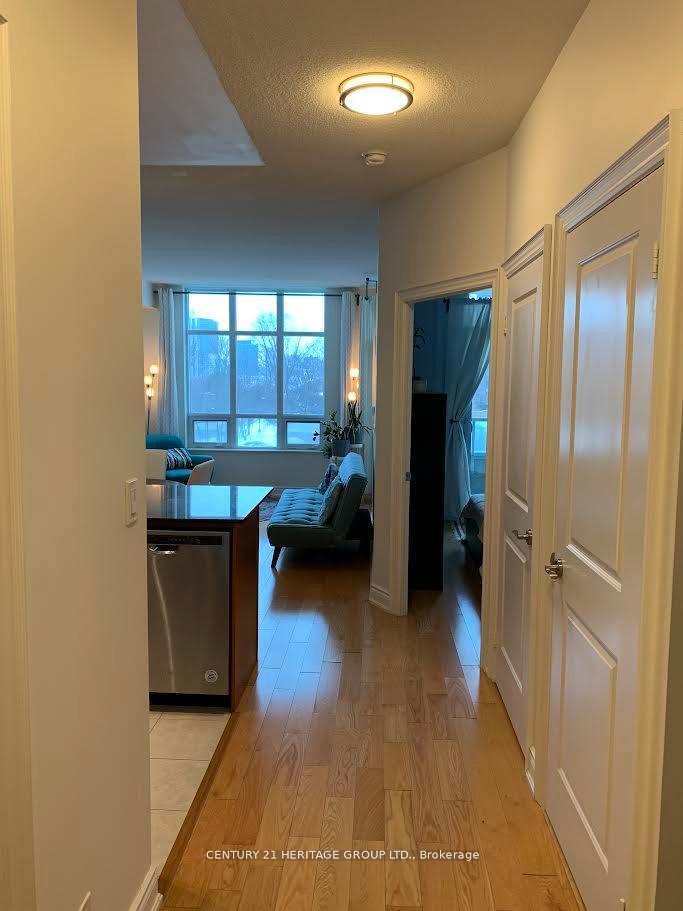 Photo 2 of Unit 311, 10 Bloorview Place, North York, Don Valley Village — HOMEH
