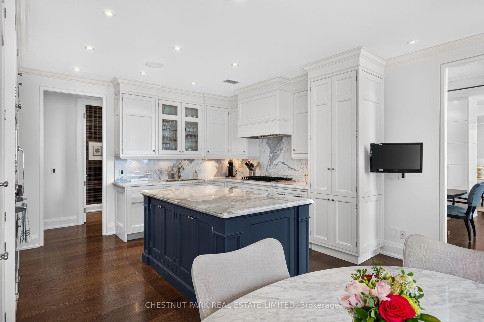Photo 14 of Unit 601, 112 St Clair Avenue W, Toronto, Forest Hill South — HOMEH
