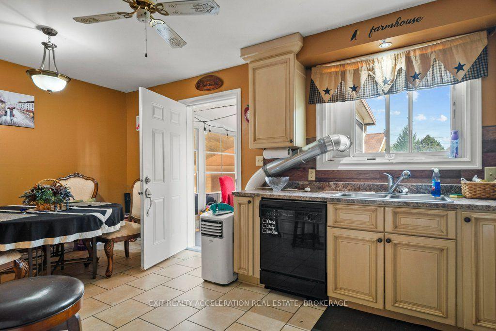 Photo 14 of 231 Camden Road, Greater Napanee, Greater Napanee — HOMEH