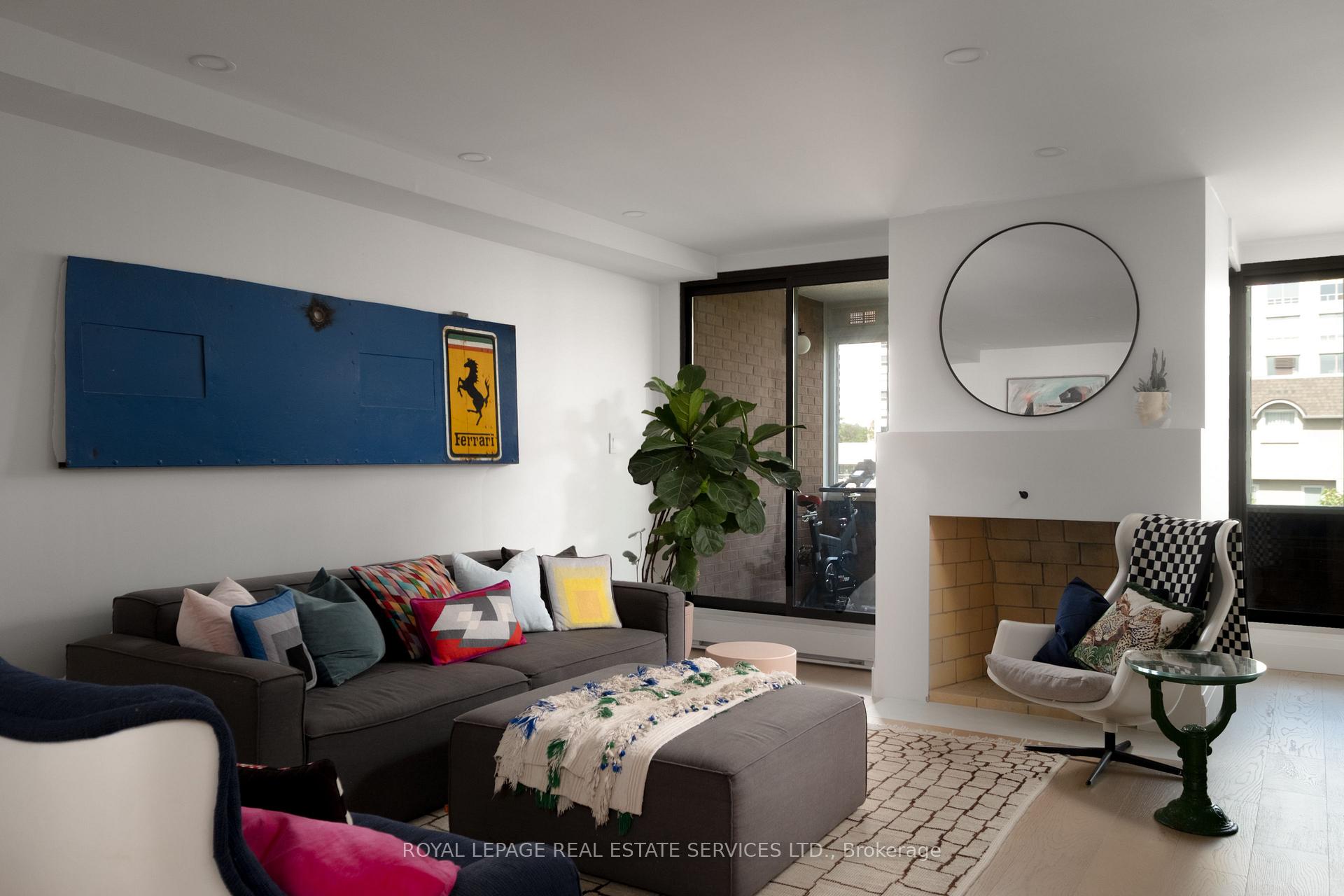 Photo of Unit 402, 349 St. Clair Avenue W