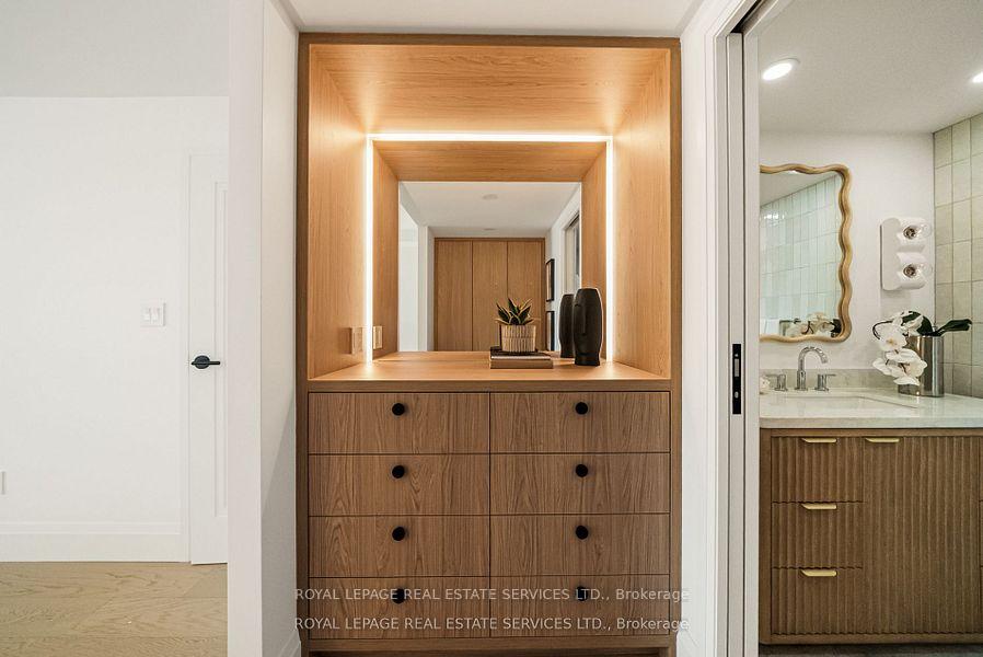 Photo 17 of Unit 402, 349 St. Clair Avenue W, Toronto, Casa Loma — HOMEH