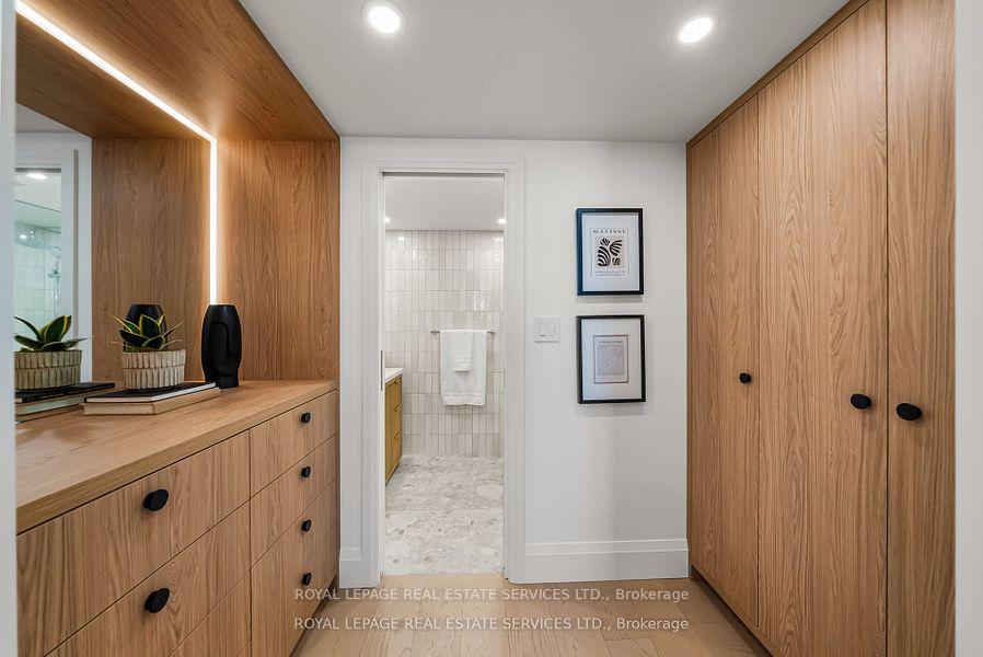 Photo 18 of Unit 402, 349 St. Clair Avenue W, Toronto, Casa Loma — HOMEH