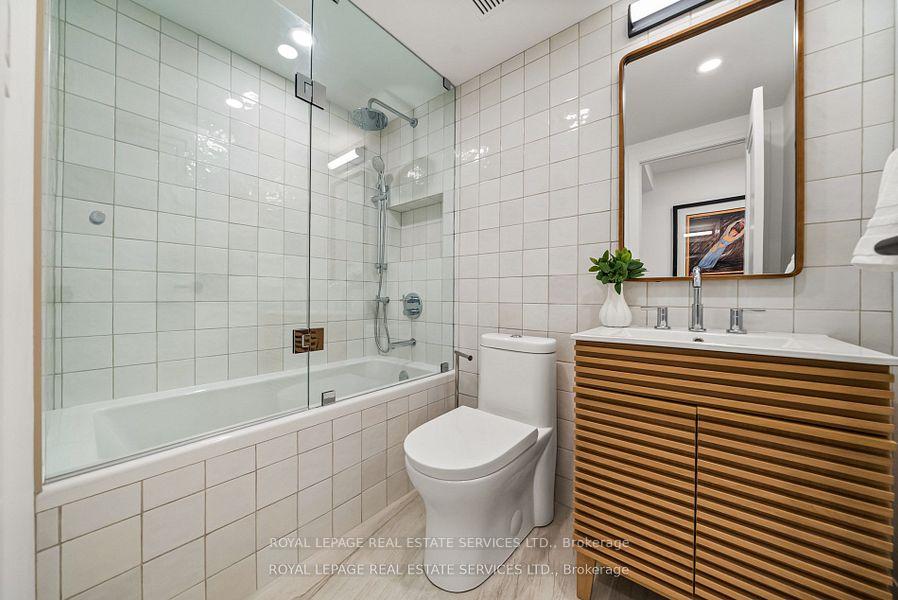 Photo 22 of Unit 402, 349 St. Clair Avenue W, Toronto, Casa Loma — HOMEH