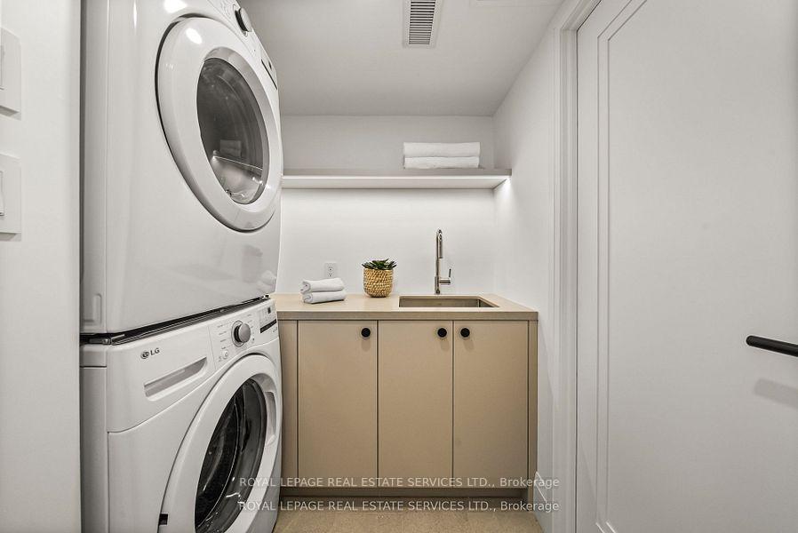 Photo 23 of Unit 402, 349 St. Clair Avenue W, Toronto, Casa Loma — HOMEH