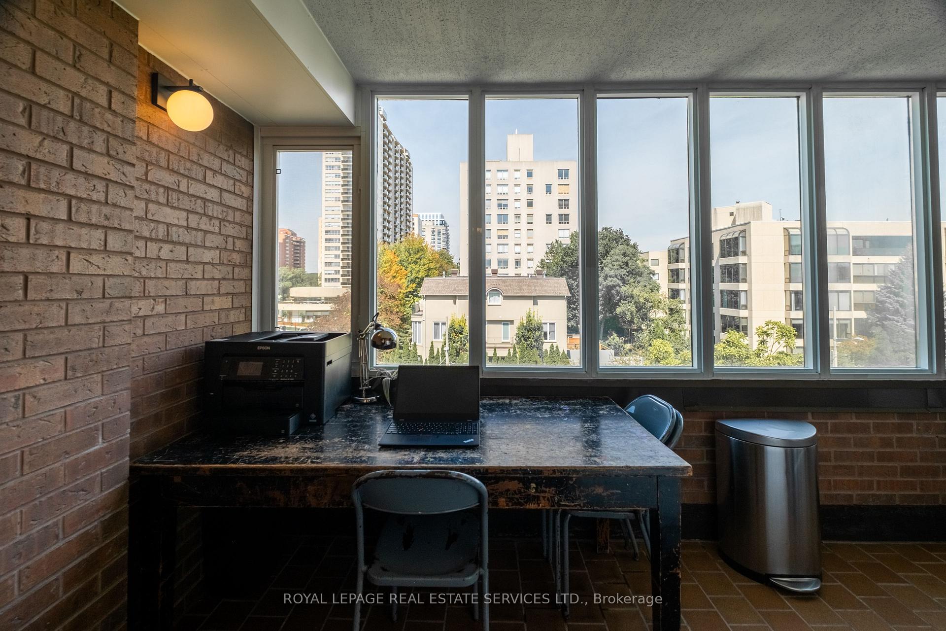 Photo 25 of Unit 402, 349 St. Clair Avenue W, Toronto, Casa Loma — HOMEH