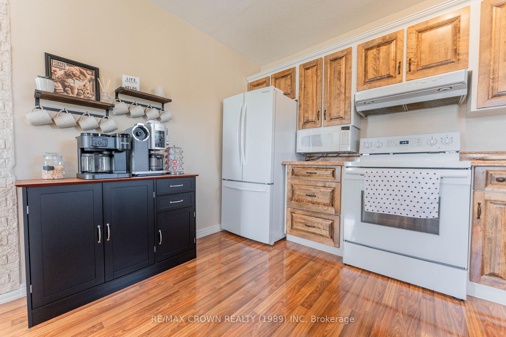 Photo 7 of Unit Val Rita, 112 Williamson Con 1 Road, Kapuskasing — HOMEH