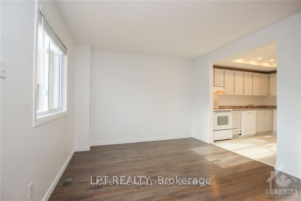 Photo 8 of 121 Erin Crescent, Ottawa, Hunt Club — HOMEH