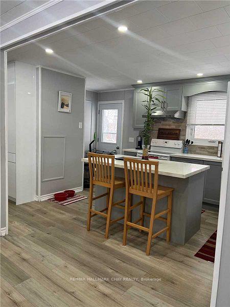 Photo 13 of Unit Upper, 339 William Street, Shelburne — HOMEH