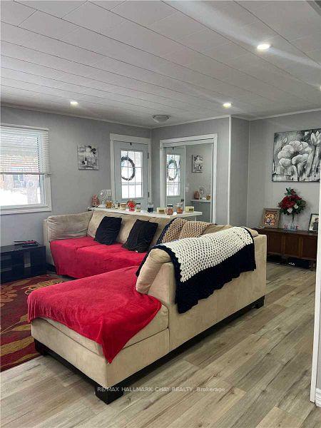Photo 14 of Unit Upper, 339 William Street, Shelburne — HOMEH