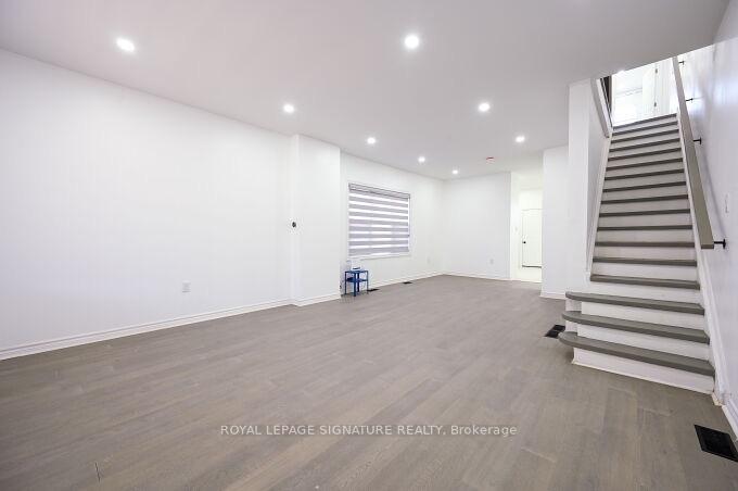 Photo 13 of 14 Blandford Street, Toronto, Oakwood Village — HOMEH