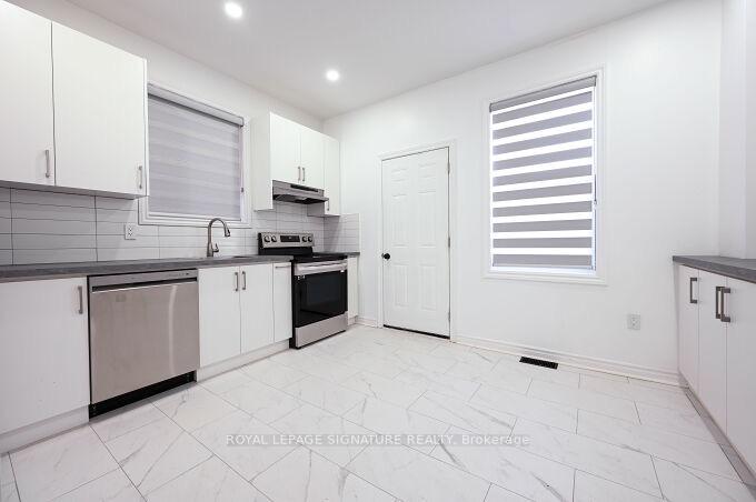 Photo 22 of 14 Blandford Street, Toronto, Oakwood Village — HOMEH