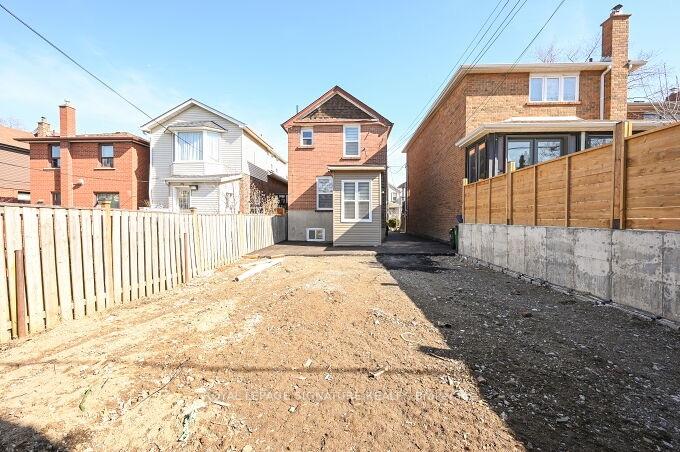 Photo 46 of 14 Blandford Street, Toronto, Oakwood Village — HOMEH