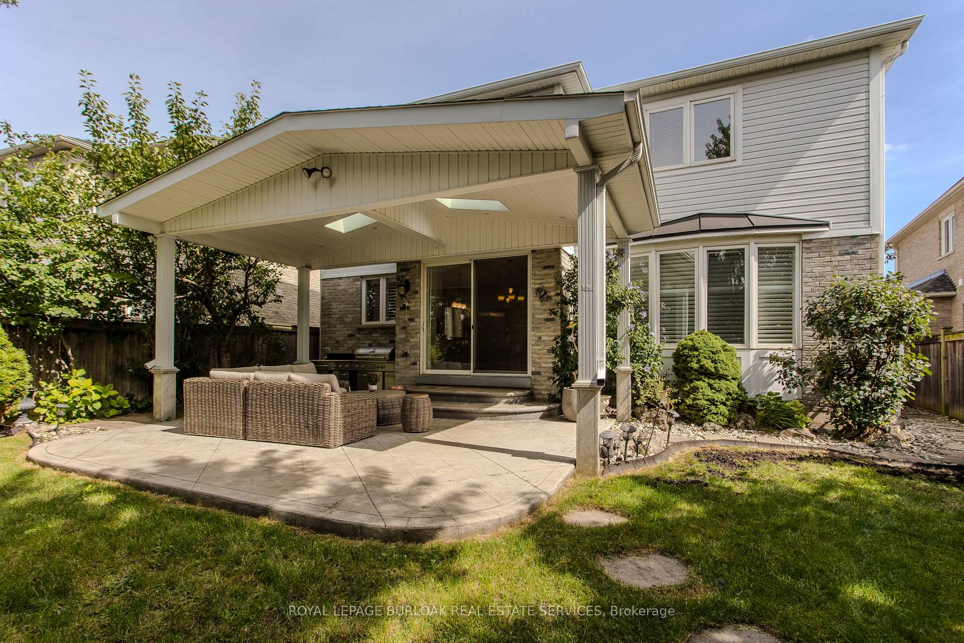 Photo 4 of 2194 Berwick Drive, Burlington, Roseland — HOMEH