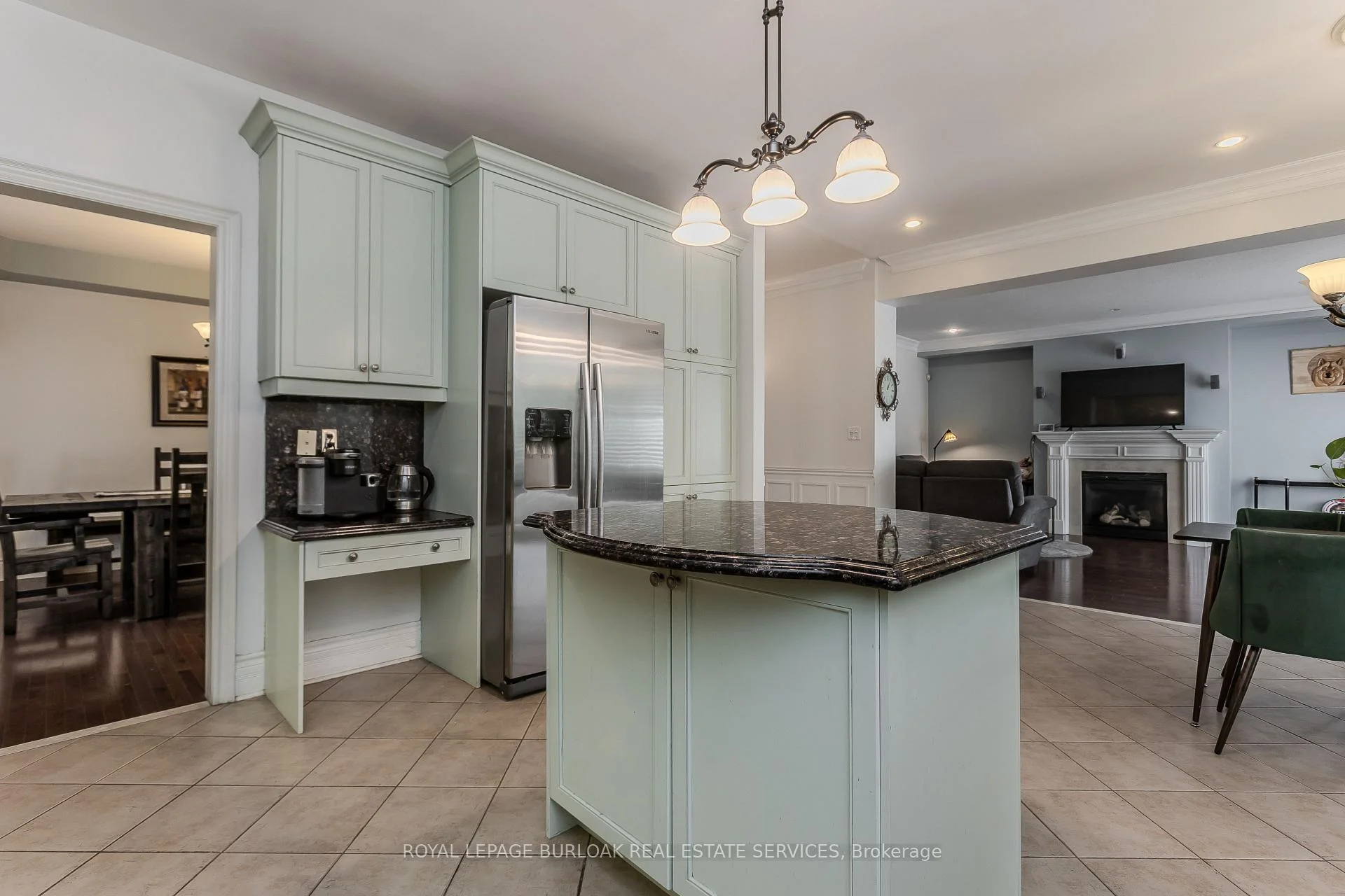 Photo 42 of 2194 Berwick Drive, Burlington, Roseland — HOMEH
