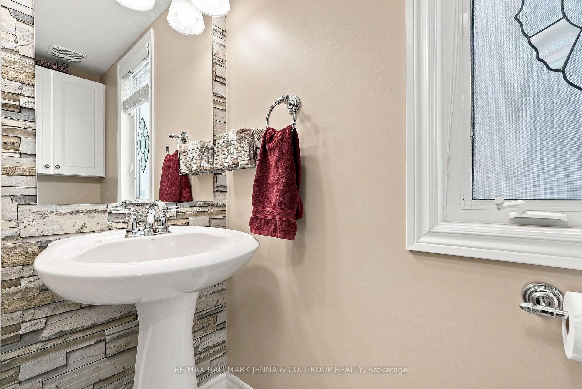 Photo 8 of 2636 Fallingwater Circle, Ottawa, Barrhaven - Half Moon Bay — HOMEH