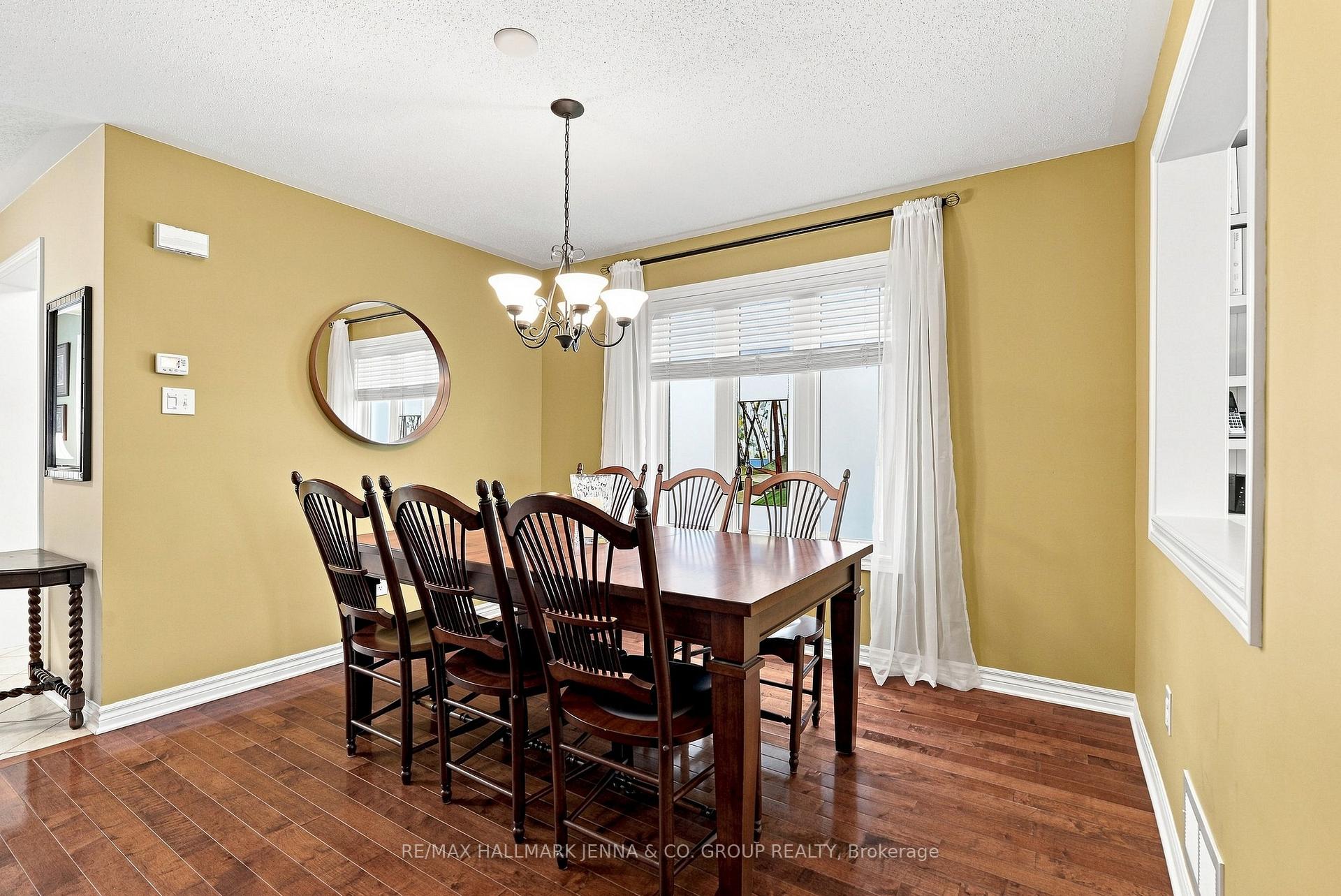 Photo 9 of 2636 Fallingwater Circle, Ottawa, Barrhaven - Half Moon Bay — HOMEH
