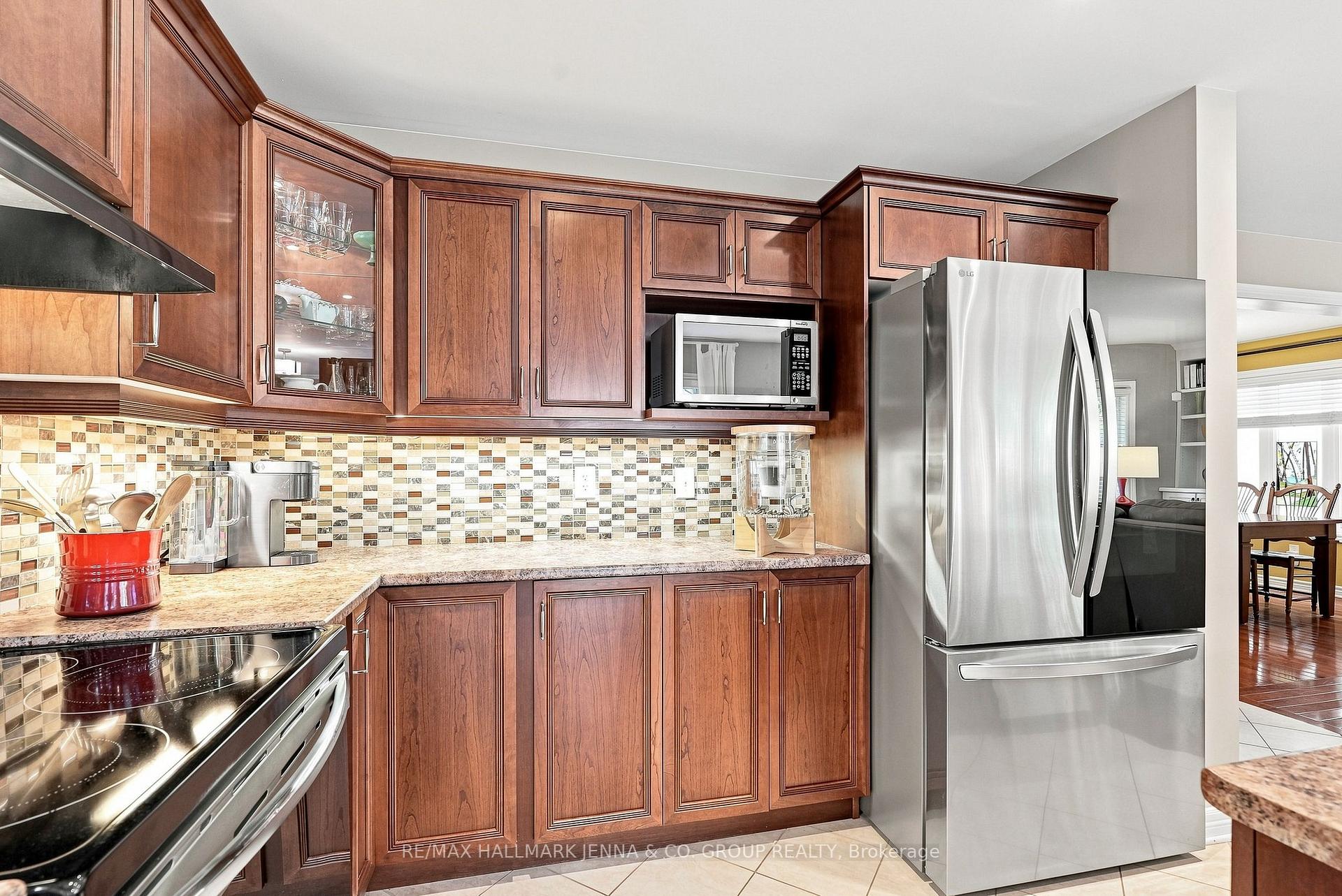 Photo 13 of 2636 Fallingwater Circle, Ottawa, Barrhaven - Half Moon Bay — HOMEH