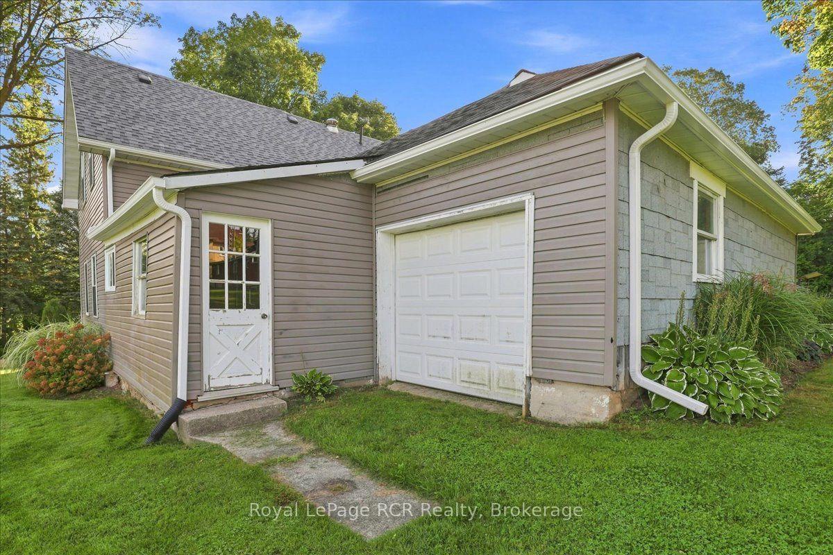 Photo 6 of 416 Water Street, West Grey — HOMEH