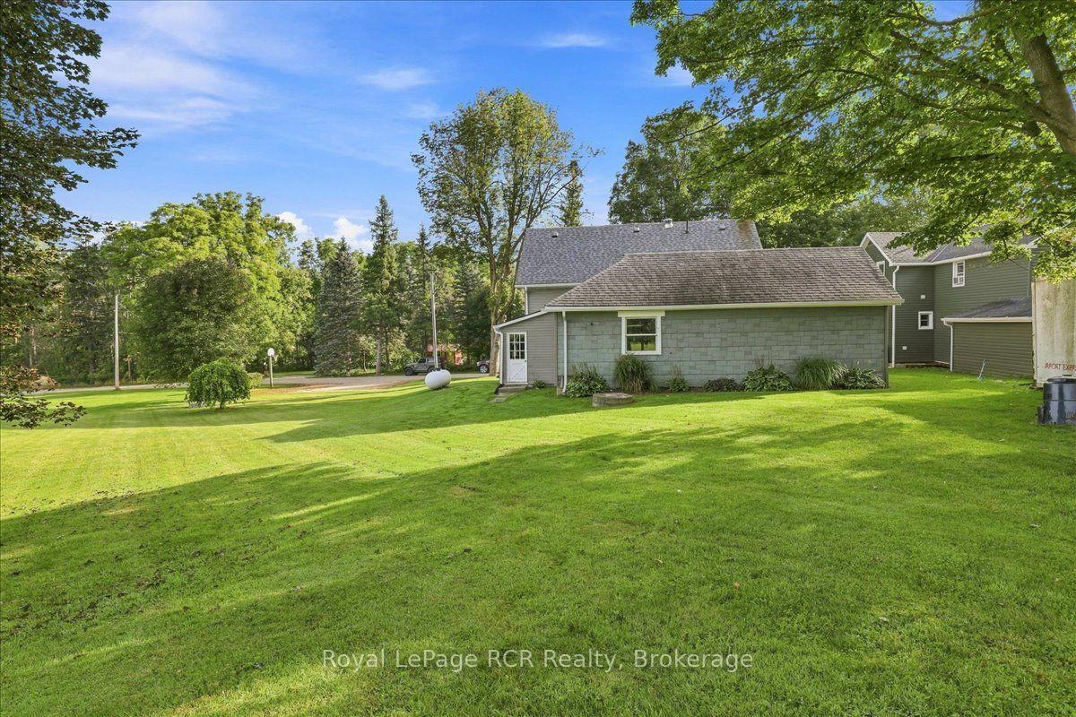 Photo 7 of 416 Water Street, West Grey — HOMEH